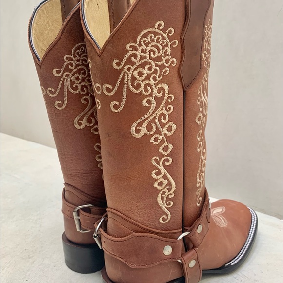 Boho cowboy boots.  Genuine leather - Picture 6 of 9